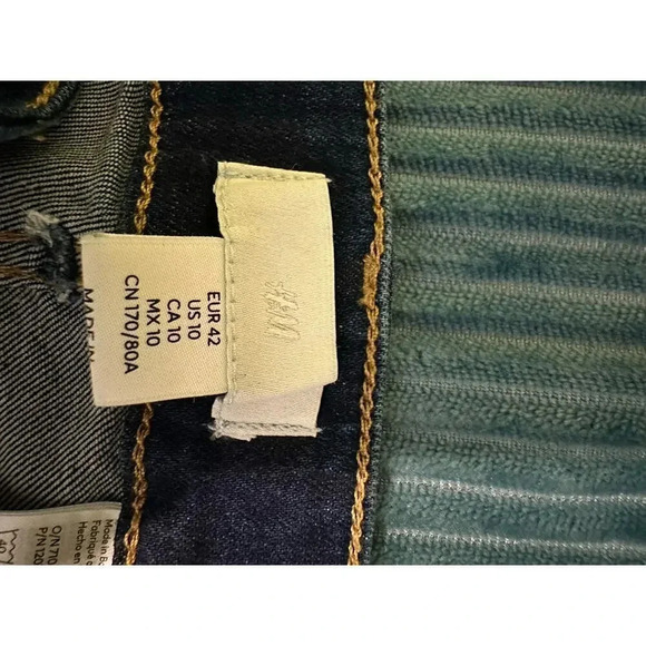 H&M Dark Wash Skinny Jeans (US Size 10) - Picture 6 of 6